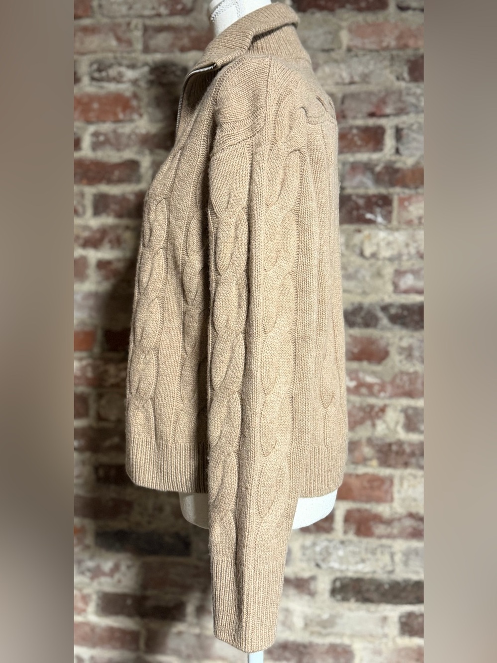 Everlane The Cable Half-Zip Sweater in Luxe Merino RWS Wool Bone Beige - Picture 4 of 11